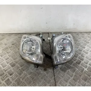 Coppia Fari Fanali Anteriori Honda SW-T 400 dal 2008 al 2016 2 attacchi rotti Ultime Pezzi