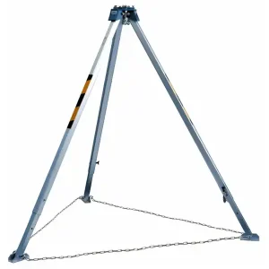 Treppiede in alluminio 3M Protecta AM100 con gambe telescopiche bloccabili e regolabili, 2,4mt Esclusivo